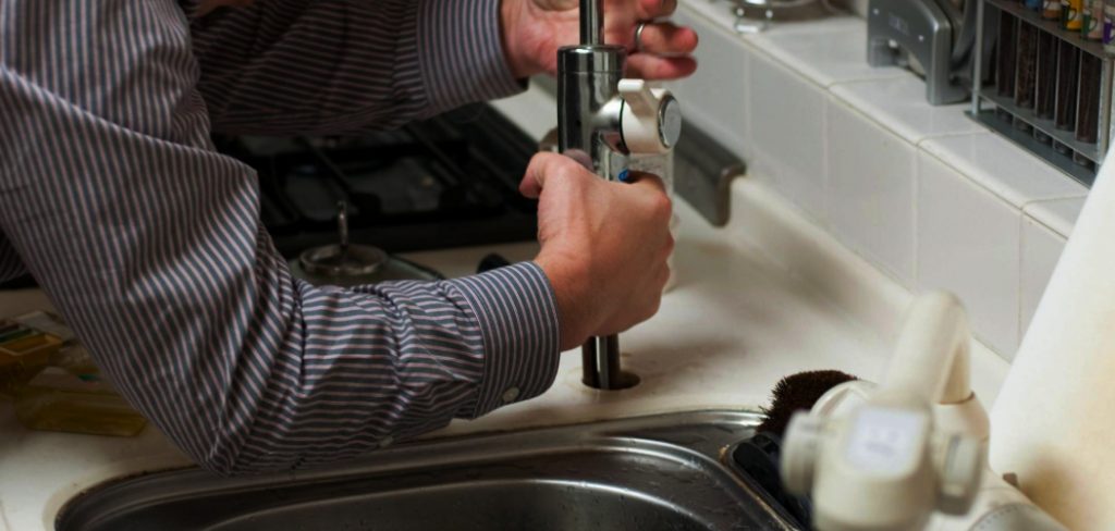 How to Clear Blocked Hot Water Pipes