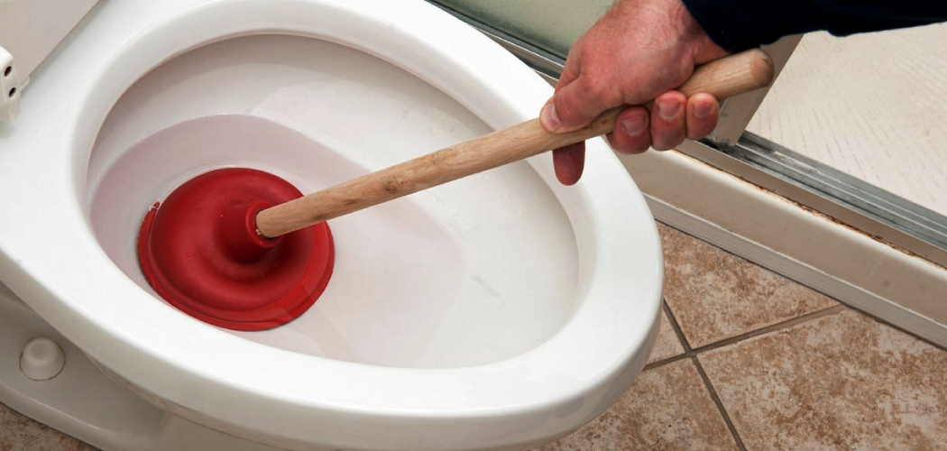 How to Unblock Toilet With Hot Water