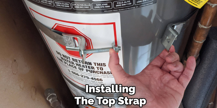 Installing
The Top Strap