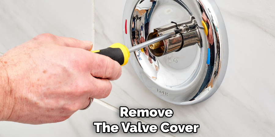 Remove
The Valve Cover